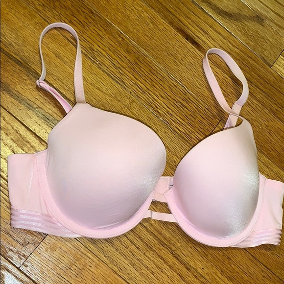fenty t shirt bra